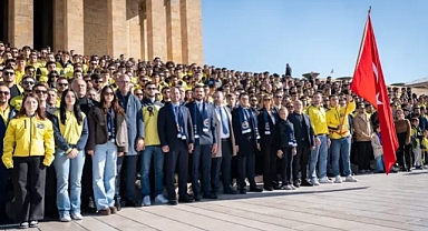 1907 Fenerbahçe Derneği ve 1907 ÜNİFEB'ten Anıtkabir ziyareti
