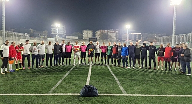 Sporun Birleştirici Gücü: İş İnsanları Darıca'da Dostluk Maçında Buluştu