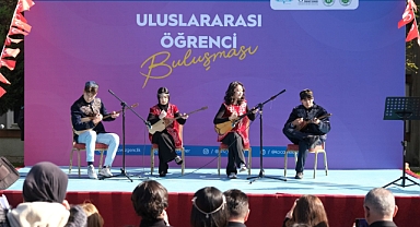 'Uluslararası Öğrenci Buluşması'nda kültürler buluştu