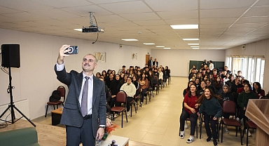 Çiftçi, Fevzi Çakmak Lisesi’ndeki gençlerle bir araya geldi