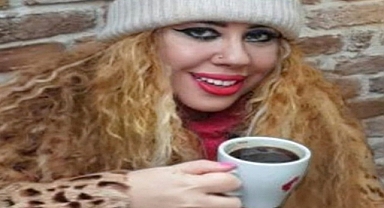 Sanatçı Selhan Özdemir'den çay sohbeti