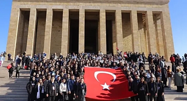6,5 milyonu aşkın kişi Ata'nın huzuruna çıktı