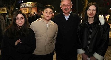 Başkan Büyükakın, yeni yıla vatandaşlarla birlikte girdi