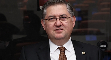Yıldızlı mecliste AKP sıralarına seslendi; “Vizyon siyasetinizin sonucu emekliye 14 bin 469 tl !”