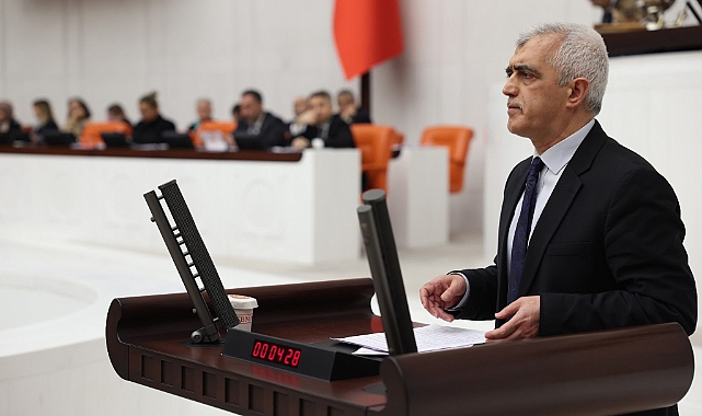 Gergerlioğlu, “İzmit’in Yeşilova Mahallesi, Gümüşsuyu Sokaktaki doğalgaz sorunu çözülmeli!”