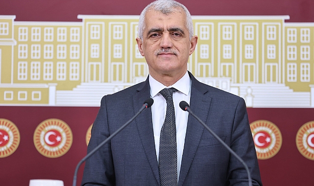 Gergerlioğlu, Kocaeli’de bir türlü bitirilemeyen projeleri meclis gündemine taşıdı!