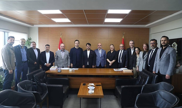 Fatma Başkan ve CHP İzmit’ten, SP’ye hayırlı olsun ziyareti