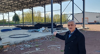 Gergerlioğlu, “Kocaeli Büyükşehir Belediyesinin tüm projeleri ellerinde patlıyor! Yine bitiremediler!”