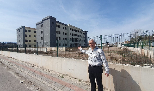 Gergerlioğlu, “Ne olacak bu Derince Ağız ve Diş Sağlığı Merkezi’nin hali! 10 aydır inşaat durdu!”