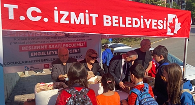 Beslenme Saati Projesi Emek ve Dayanışma İlkokulu’nda devam etti