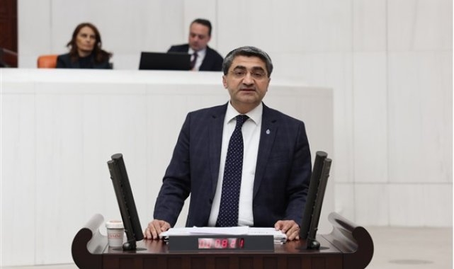 Ekmen: Sırrı Süreyya Önder'in ölümü hepimiz için çok büyük bir kayıp