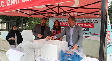İzmit’te Bir Öğün Umut: Beslenme Saati her şeye rağmen devam ediyor