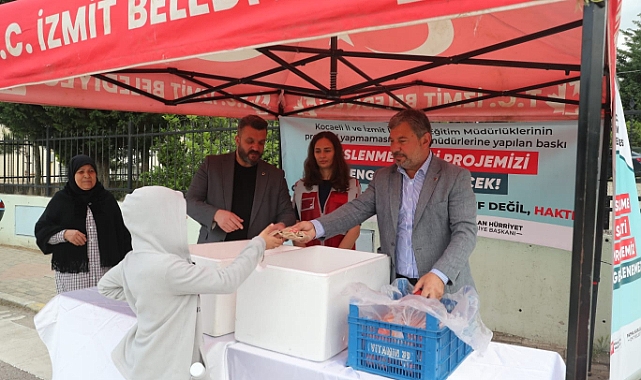 İzmit’te Bir Öğün Umut: Beslenme Saati her şeye rağmen devam ediyor