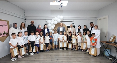 Çocuk kulübü öğrencileri karnelerine kavuştu