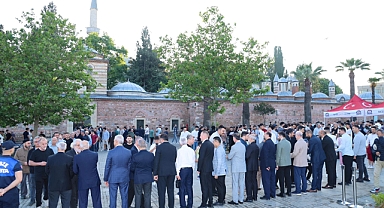Gebzeliler Kent Meydanında Bayramlaştı