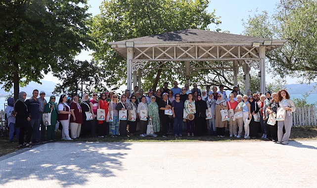 İzmit Belediyesinin Asırlık Çınarları Sapanca’da doğayla buluştu