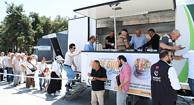 Başkan Büyükgöz'den Aşure İkramı