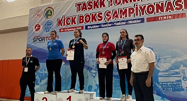Kick boksta Çayırova’ya Türkiye şampiyonluğu geldi