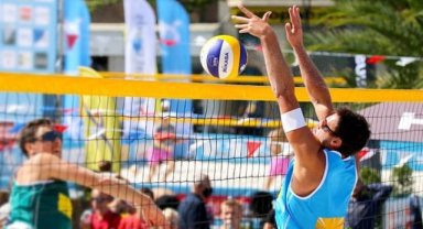 Plaj Voleybolu Milli Takımlarından 2 gümüş madalya