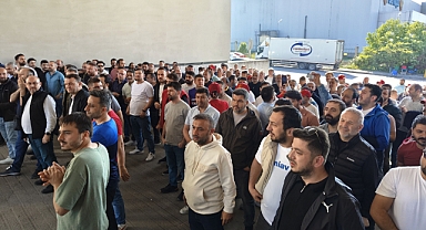 Pulver’de sözleşme sonrası temsilciye motosiklet aldılar: Kazanımlarımızı kimse kendine mal edemez