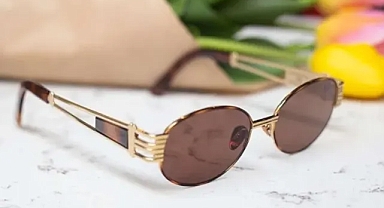 Güneş gözlüğü seçimi hayati önem taşıyor