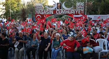 Zafer Bayramı’nın 103. yılı İzmit’te renkli etkinliklerle kutlandı
