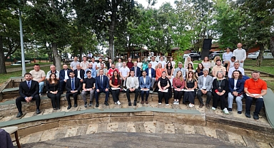 Büyükakın, soydaş gençlerle buluştu