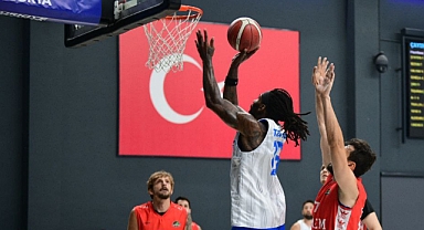 Çayırova Belediyesi’nden sezon öncesi bir galibiyet daha