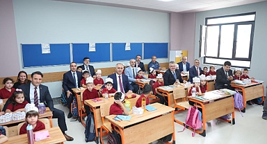 Çayırova’da ilk ders zili Akse İlkokulu’nda çaldı