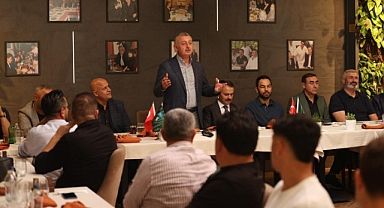 Vali Aktaş ile Başkan Büyükakın'dan Beşiktaş maçı öncesi Kocaelispor'a moral