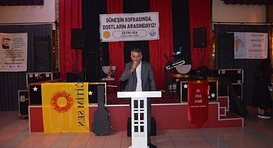 Eğitim Sen, 5 Ekim Dünya Öğretmenler Günü’nü Anlamlı Bir Etkinlikle Kutladı