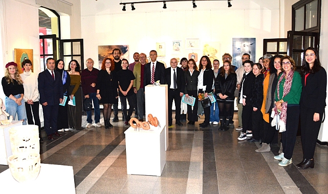 “Geçmiş, Bugün, Gelecek” Sergisi Sanatseverlerle Buluştu