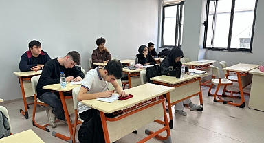 Gençlik Merkezi’nde üniversiteye hazırlık maratonu başladı