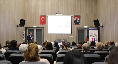 Karamürsel’de Meme Kanserine Karşı Farkındalık Semineri Düzenlendi
