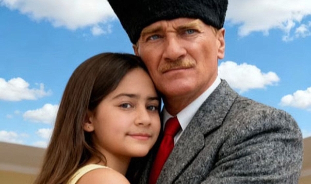 Eski Türkiye Güzeli Zeynep Yılmaz'ın Kızı Alara Yılmaz'dan Öğretmenler Günü Mesajı