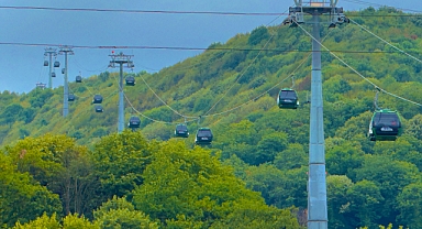 Ara tatil keyfi Kartepe Teleferik'te katlanıyor