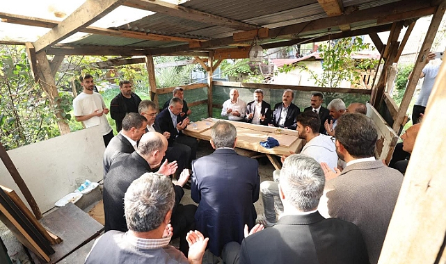 Başkan Büyükakın'dan acılı ailelere taziye ziyareti 