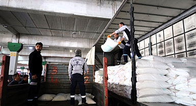 Büyükşehir'den arıcılara yüzde 50 hibeli arı yemi