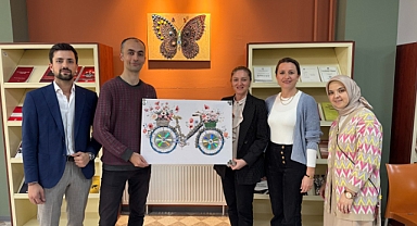 Elektronik atıklardan sanata çevreci dönüşüm