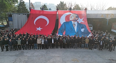 İzmit Belediyesi, Ata’ya saygıyla kenetlendi