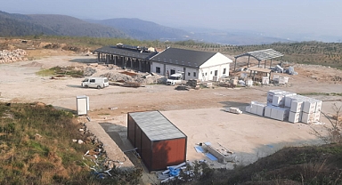 İzmit Belediyesi Dost Pati Yaşam Alanı’nda çalışmalar tüm hızıyla devam ediyor