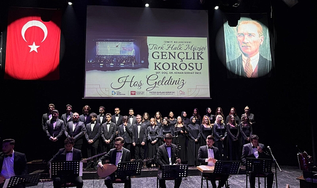 İzmit Belediyesi THM Gençlik Korosu’ndan muhteşem konser