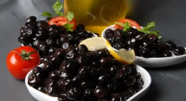 Sofralık zeytin ihracatı sezona hızlı başladı: İlk ayda yüzde 13 artış