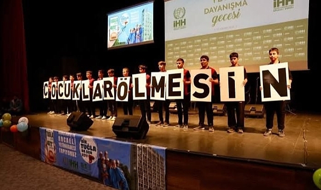 Yetim Gecesine Yoğun İlgi Salon Doldu Taştı