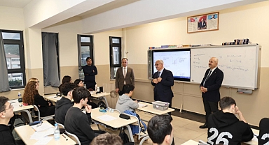 Başkan Büyükgöz ve Kaymakam Özyiğit'ten okul ziyareti