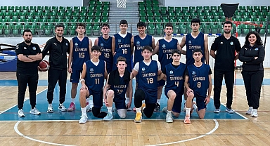Çayırova’nın genç basketbolcuları namağlup grup lideri oldu