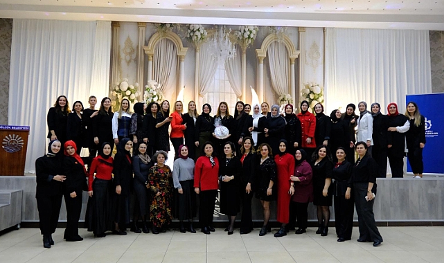 İlham veren kadınlar Gölcük'te moral depoladı