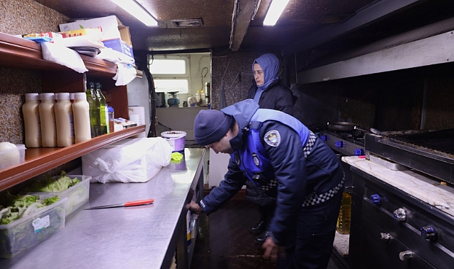 Zabıtadan balıkçı teknelerine yılbaşı denetimi