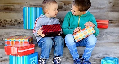 Uzmanlardan karne stresine ilişkin uyarılar... Pahalı karne hediyelerinden kaçının