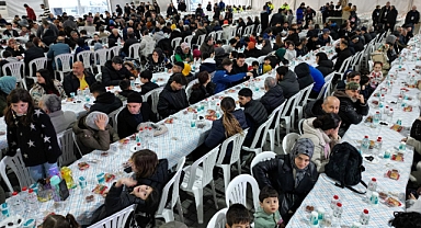 Gebze'de bir sofra, bin bereket